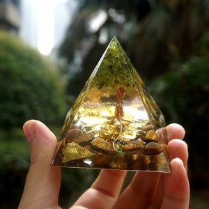 Orgon Pyramide Amethyst Peridot Heilkristall Energie