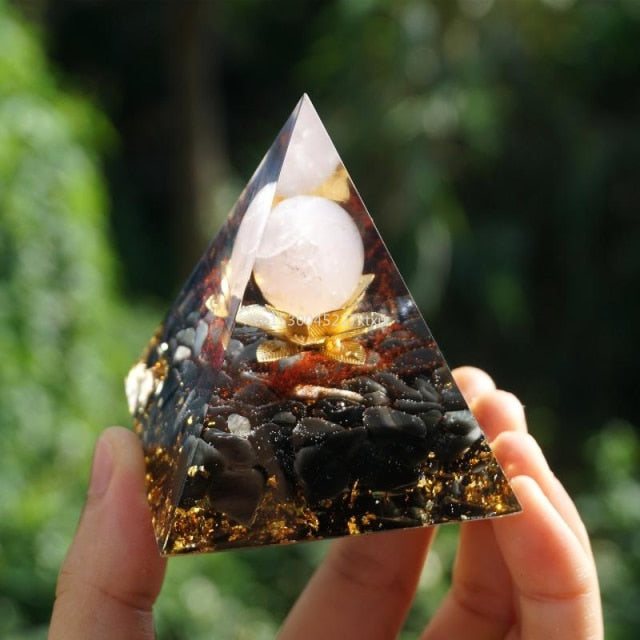 Orgon Pyramide Amethyst Peridot Heilkristall Energie